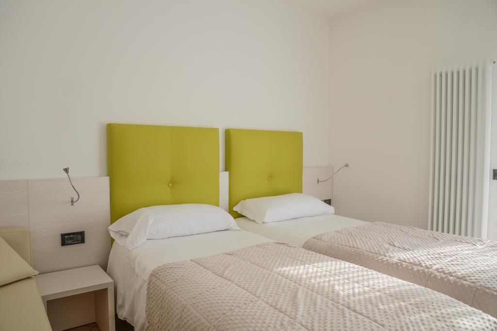 Residence Franca B&B Arco Szoba fotó